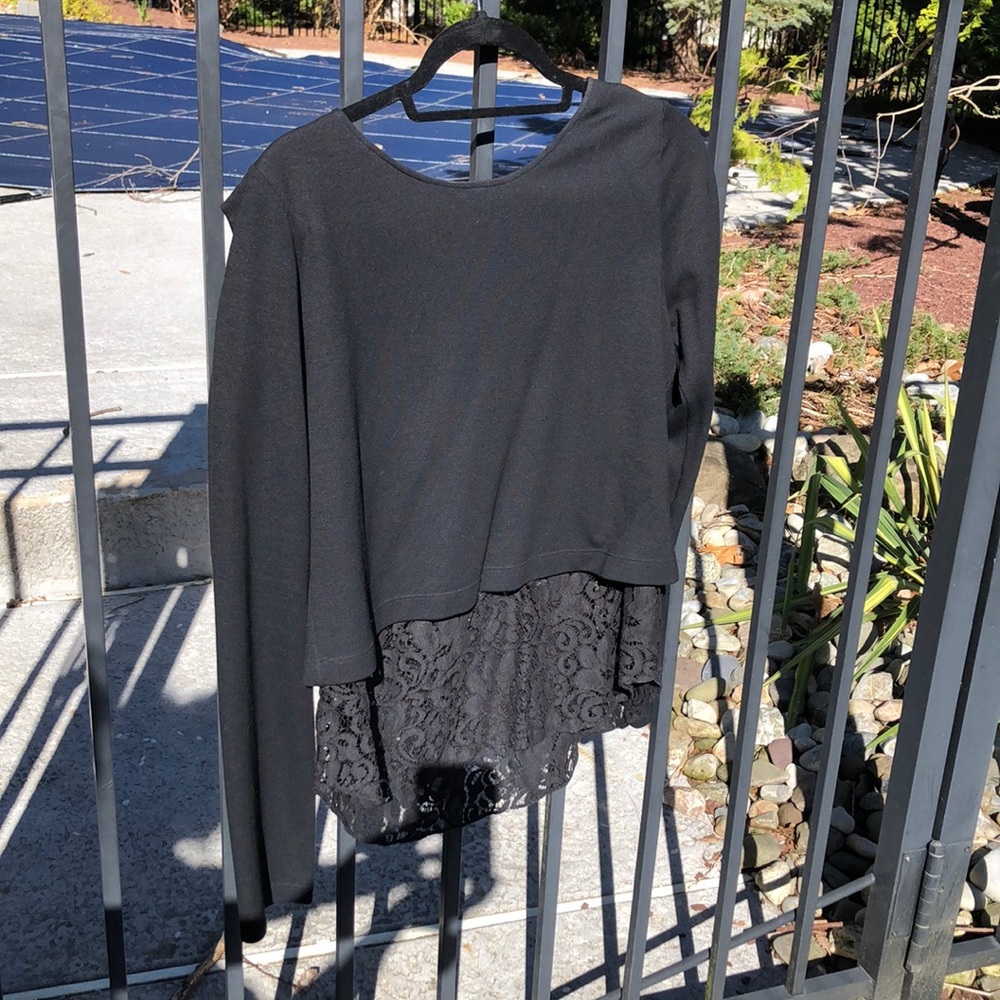 Theory size medium sexy back lace top